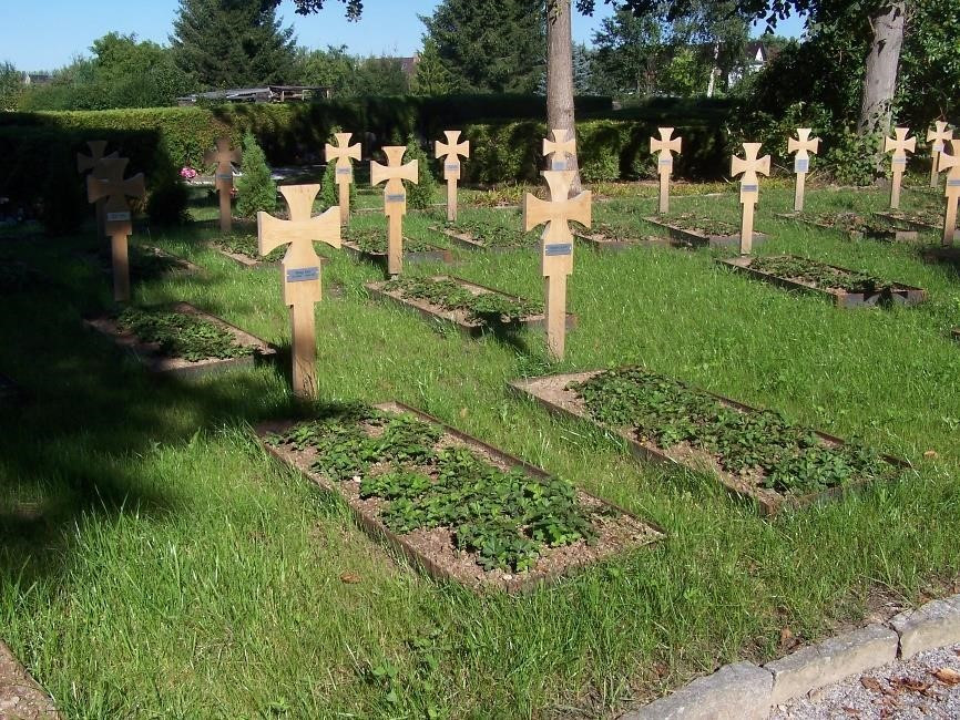 Kriegsgräberanlage Limbach-Oberfrohna 1.jpg